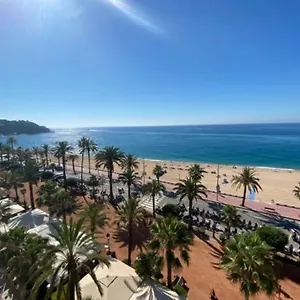 Mediterranean In Next To The Sea Apartment