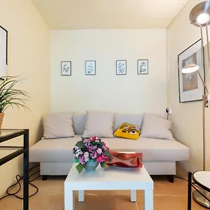 Cosy In With Swimming Pool Holiday home *
