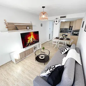 Apartment Black Style