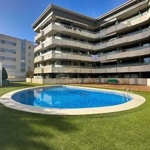 Hermoso Piso En Un Paso De La Playa De Fenals Con Terraza Holiday home