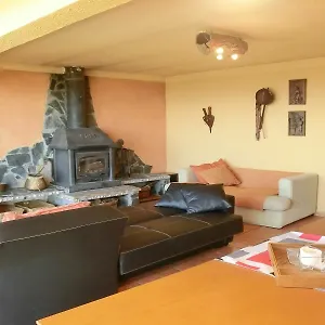 Villa 104663 - In *