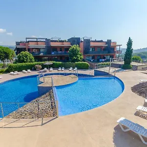 Boadella E Apartment