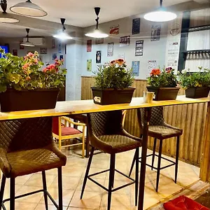 Loft Apart&hostal Hostel Lloret de Mar