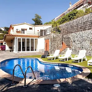 Canyelles Beach Vila With Swimming Pool