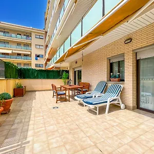 Vivalidays Elia - Fenals - * Lloret de Mar